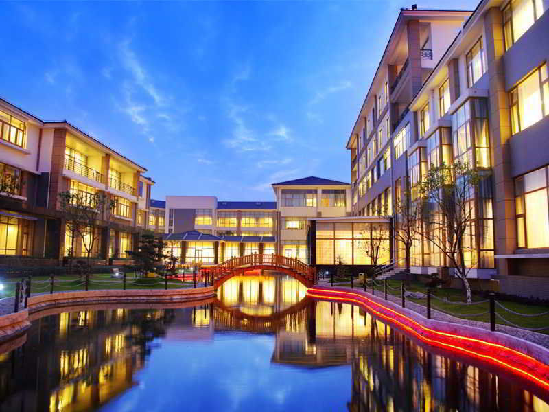 Royal Tulip Hotel Zhujiajiao Shanghái Exterior foto